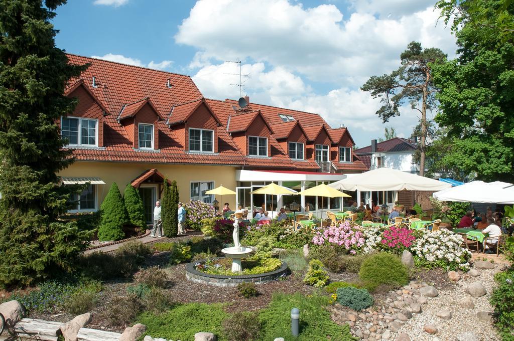 Hotel "Am Werl" Бад Заров Екстериор снимка