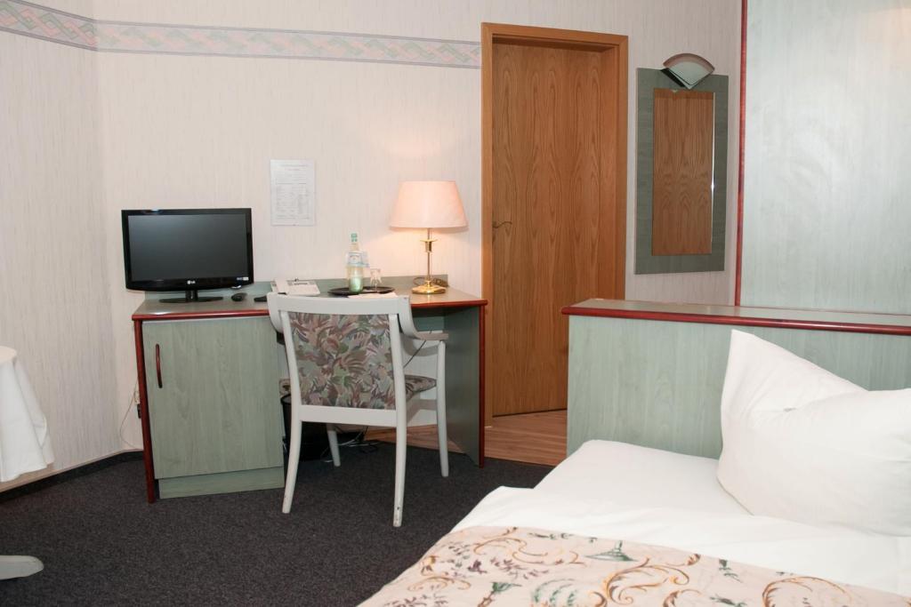 Hotel "Am Werl" Бад Заров Стая снимка
