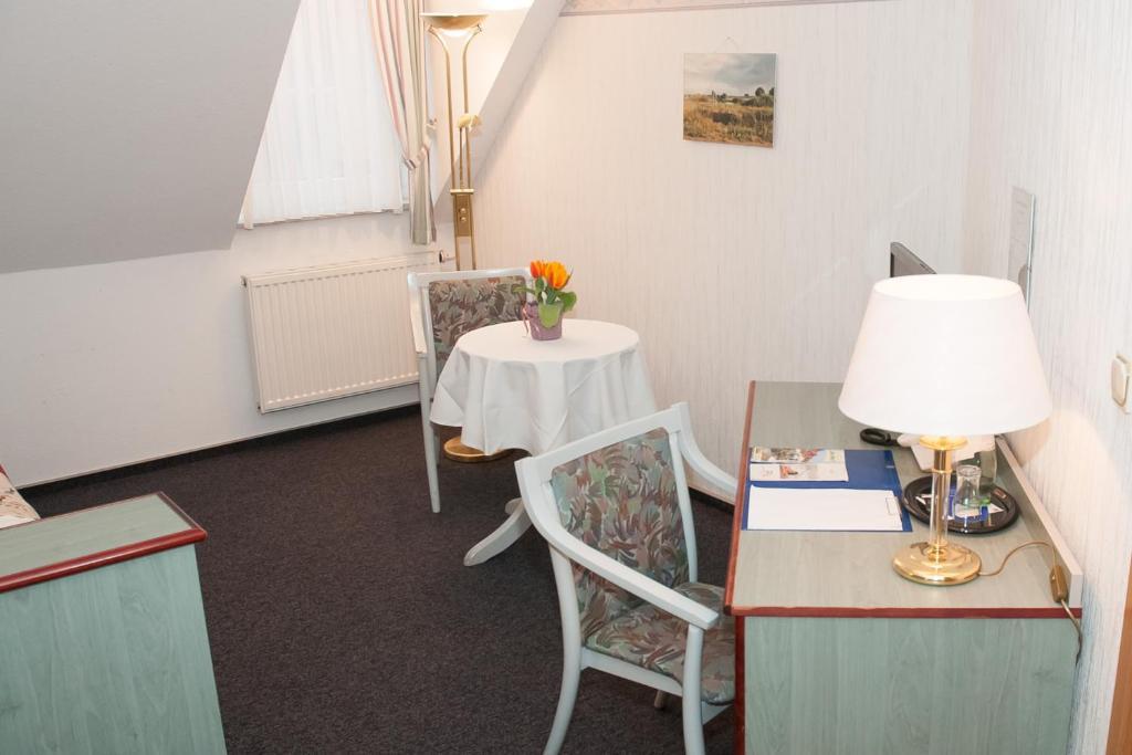 Hotel "Am Werl" Бад Заров Стая снимка